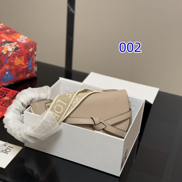 ロエベ ゲート デュアル 30 代/ 40 代 ショルダー バッグ 斜 めがけ ハイ ブランド loewe ショルダー バッグ ミニ ショルダー バッグ 人気 ブランド 流行り廃り の ない ブランド バッグ - 画像 (3)
