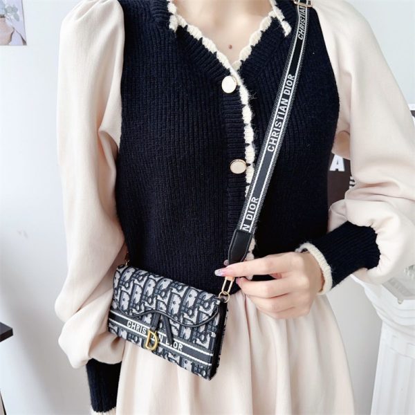 dior スマホケース 手帳型 ショルダーストラップ 16/iphone16pro ケース ディオール iphone15/14/13ケース ブランド コピー iphone ケース 手帳型 可愛い iphoneケース ブランド レディース ストラップ カードケース付き - 画像 (15)