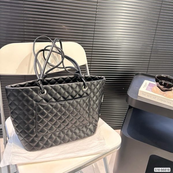 シャネル トート バッグ 人気 カンボン chanel バッグ トート バッグ レディース ハイ ブランド 40 代 バッグ ブランド カバン 通勤 女性 - 画像 (2)