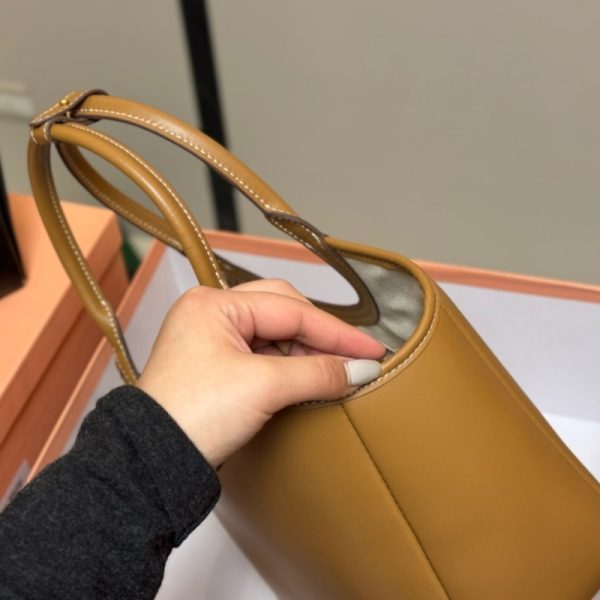 ミュウミュウ トートバッグ コピー miumiu ショルダー バッグ トート バッグ ブランド レディース 2way バッグ ハイ ブランド 人気 おすすめ - 画像 (7)