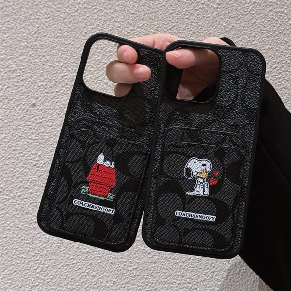 コーチ スヌーピー iphone16/16pro ケース coach iphone16 ケース ブランド iphonese2/se3 ケース お 揃い カップル iphone15/14 ケース キャラクター iphone ケース カード 収納 ハイ ブランド - 画像 (9)