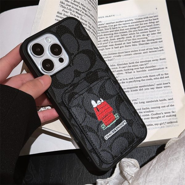 コーチ スヌーピー iphone16/16pro ケース coach iphone16 ケース ブランド iphonese2/se3 ケース お 揃い カップル iphone15/14 ケース キャラクター iphone ケース カード 収納 ハイ ブランド - 画像 (7)