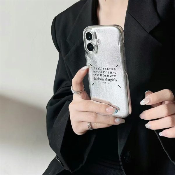 マルジェラ iphone16/16pro ケース maison margiela iphone15pro max ケース お揃い iphoneケース 韓国 アイドル iphone14/13/12ケース ブランド メンズ スマホケース レディース - 画像 (3)