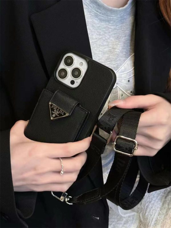 prada iphone16/16pro ケース カードケース 付き プラダ スマホ ショルダー iphone15pro/14promaxケース ブランド メンズ iphone13promax/12 ケース 背面 収納 ブランド スマホショルダー 大人 かわいい - 画像 (2)